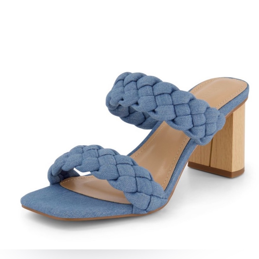 Dunes + CUSHIONAIRE Technology Women's
Iris braided Heel Sandal